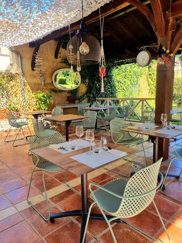 Hotel Restaurant Du Commerce Estang Luaran gambar