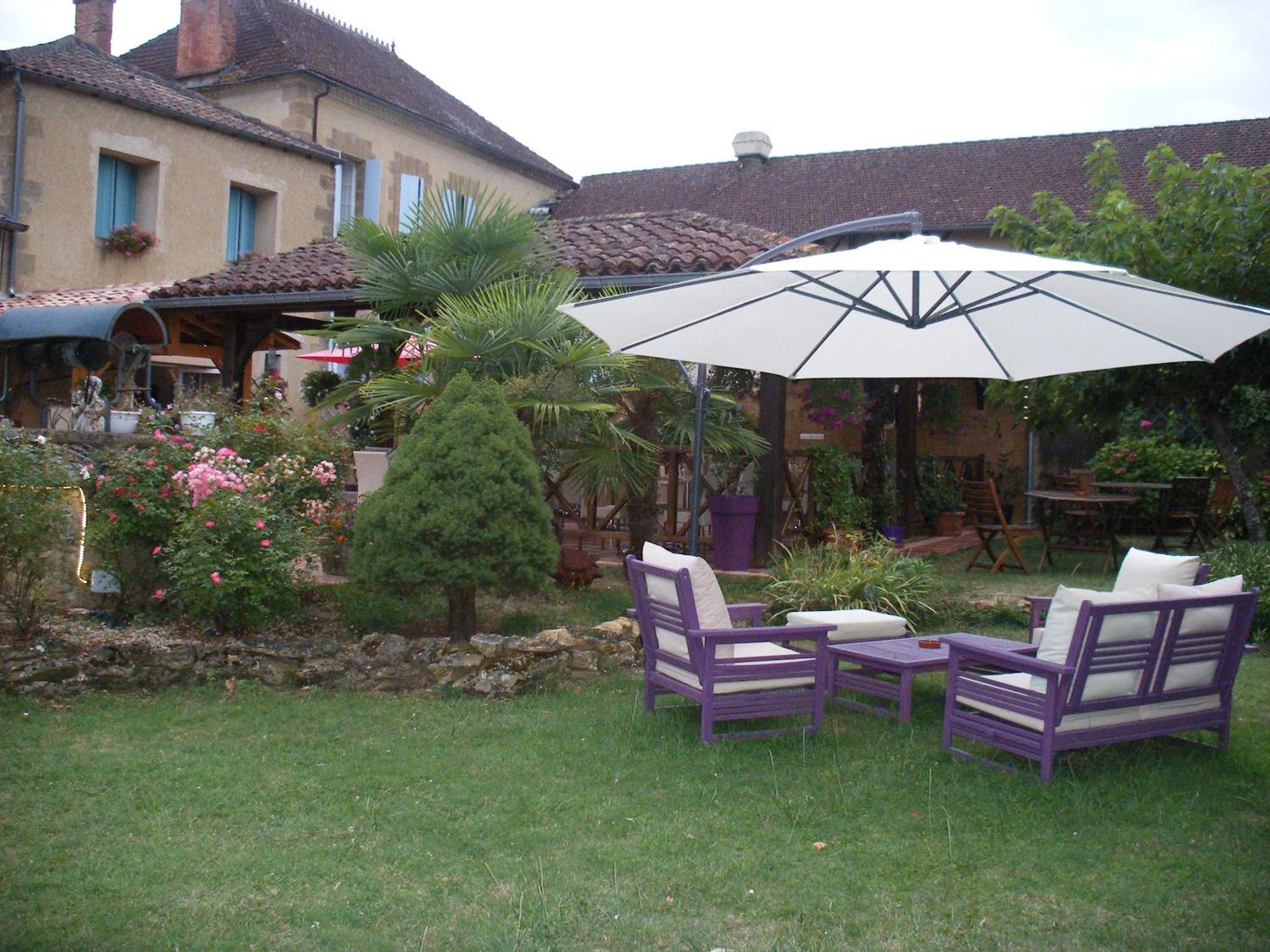Hotel Restaurant Du Commerce Estang Luaran gambar
