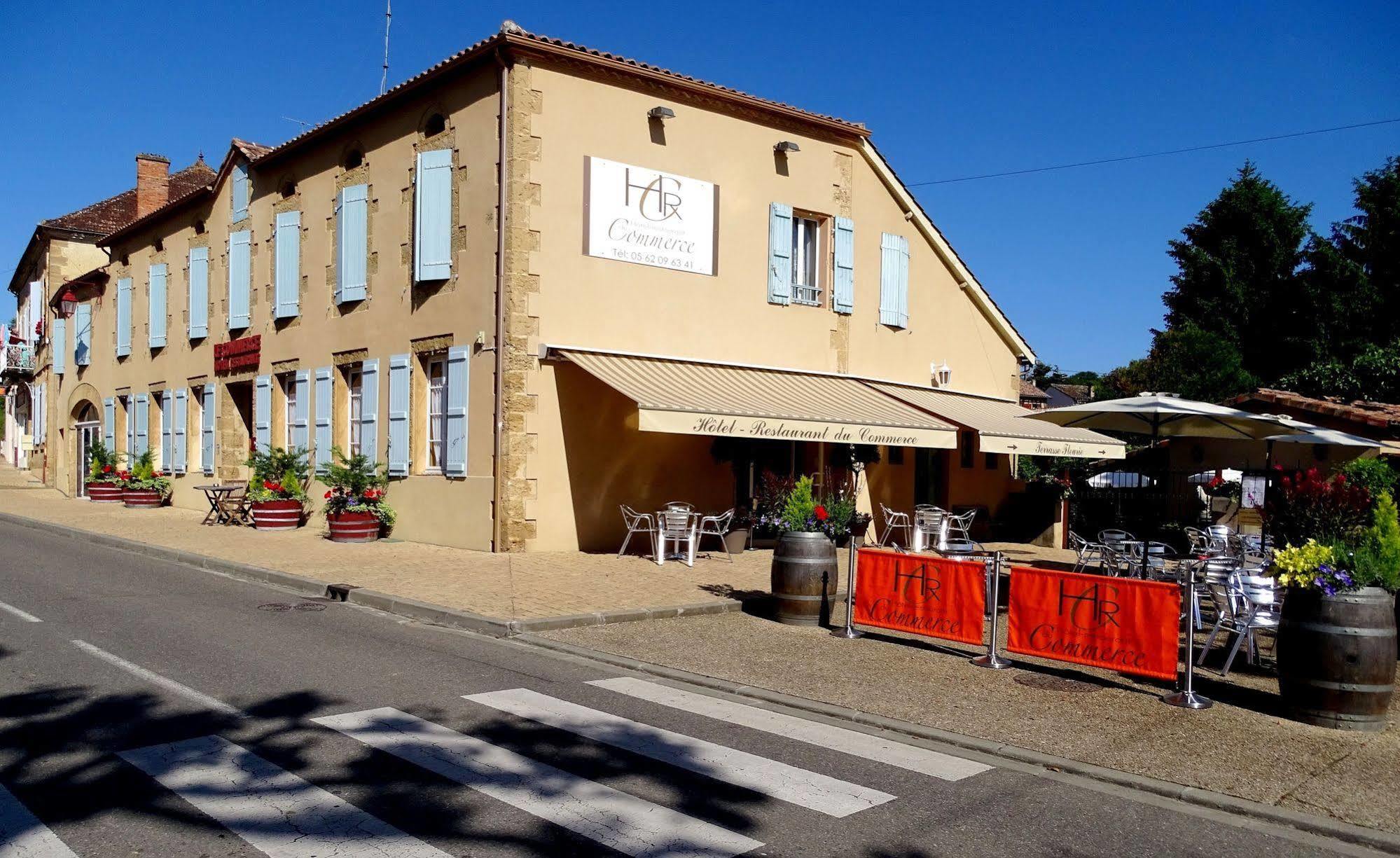 Hotel Restaurant Du Commerce Estang Luaran gambar