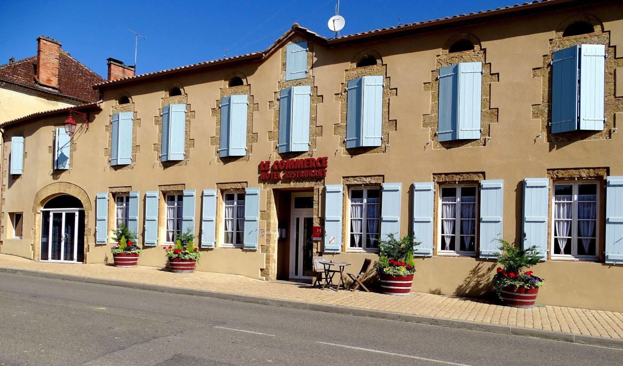 Hotel Restaurant Du Commerce Estang Luaran gambar
