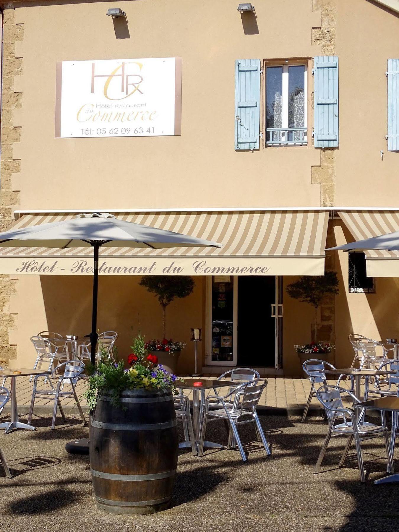 Hotel Restaurant Du Commerce Estang Luaran gambar