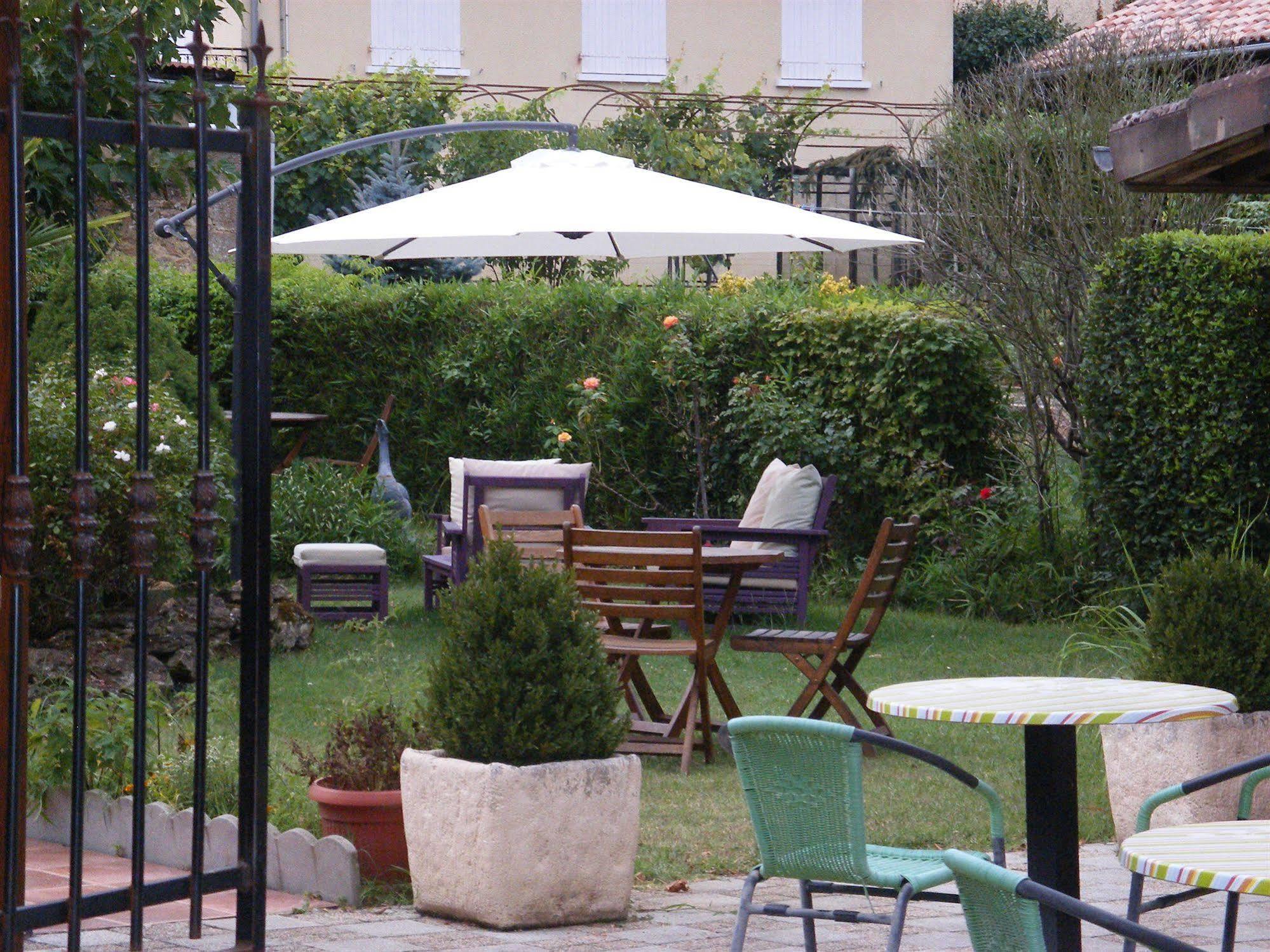 Hotel Restaurant Du Commerce Estang Luaran gambar